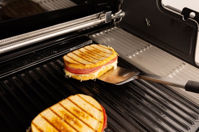 Broil King - Litinová smaltovaná oboustranná plancha Imperial/Regal