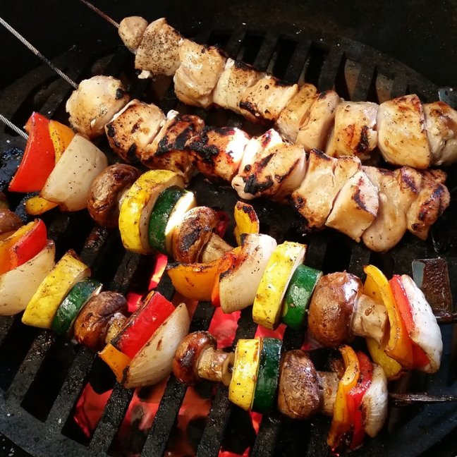 Big Green Egg - Flexibilní špízy FireWire