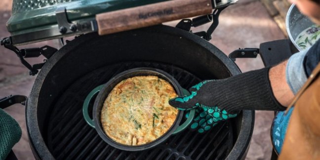 Big Green Egg - Litinový pekáč kulatý
