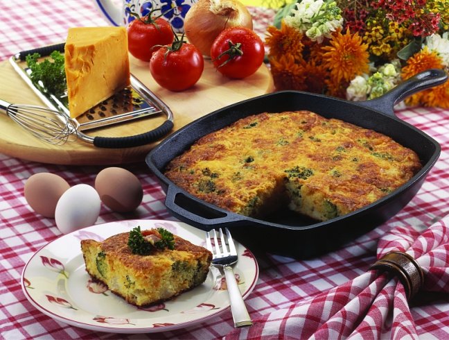 Lodge - Čtvercová litinová pánev (průměr 26 cm)